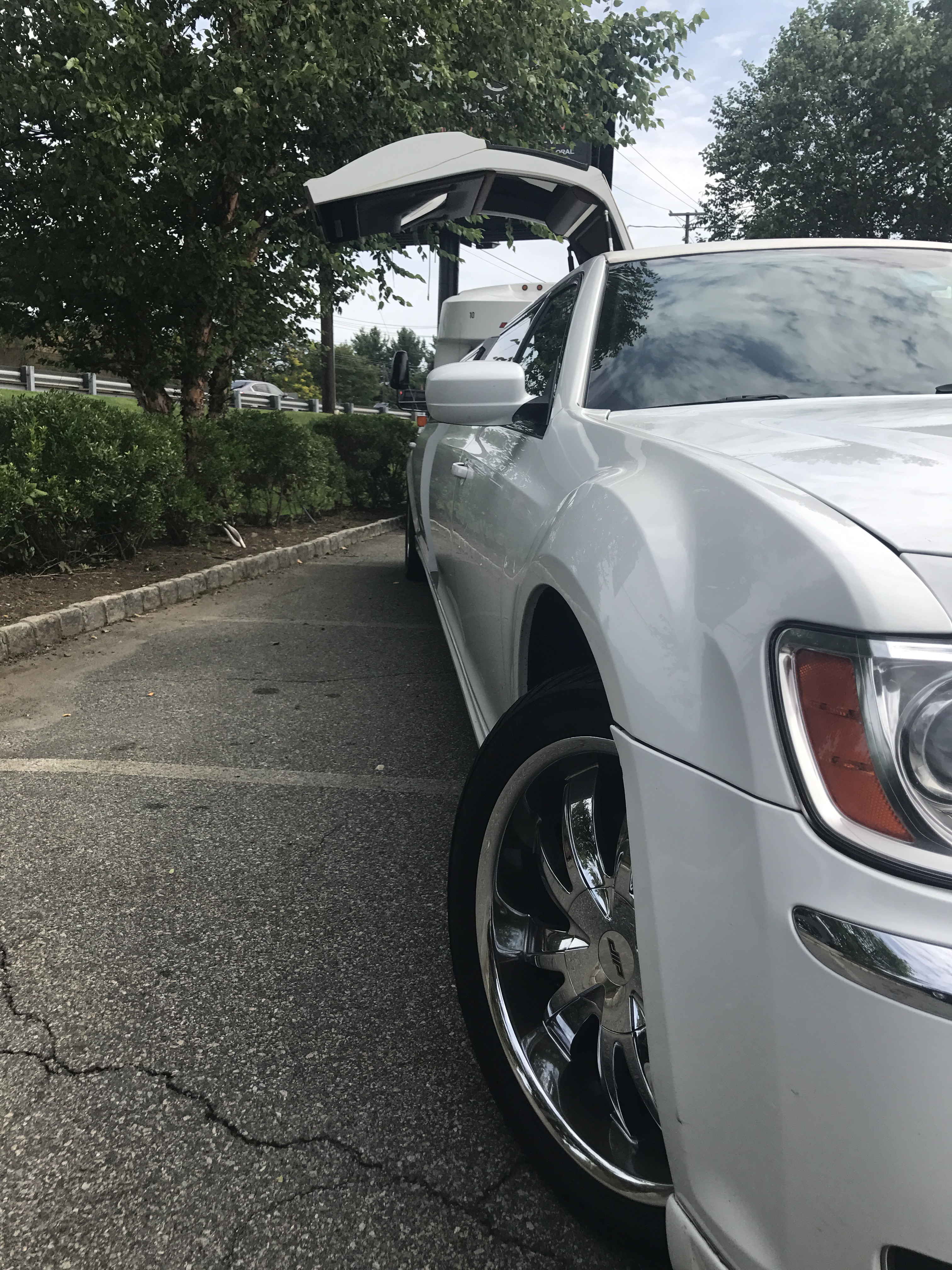 Chrysler 300 exterior